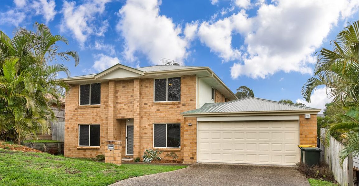 4 bedrooms House in 6 Leanne Close MCDOWALL QLD, 4053
