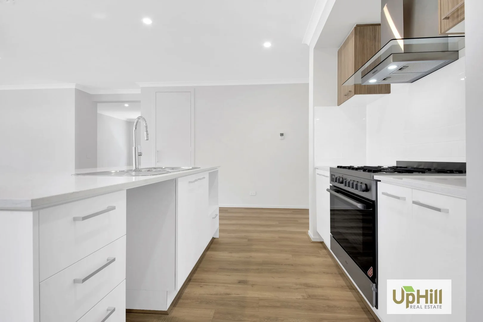 Additional image 13 of 16 Evora Road, Clyde VIC 3978