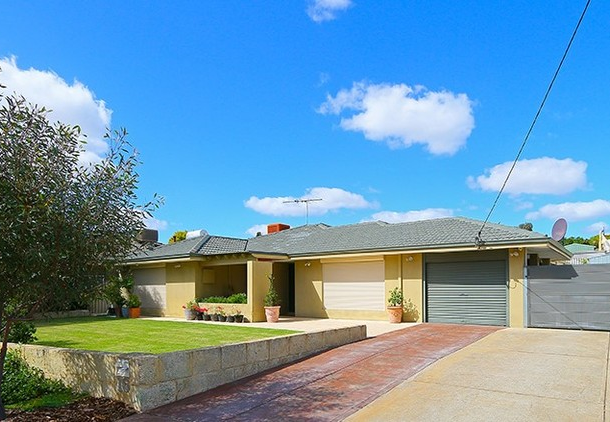 16 Sowden Drive, Samson WA 6163