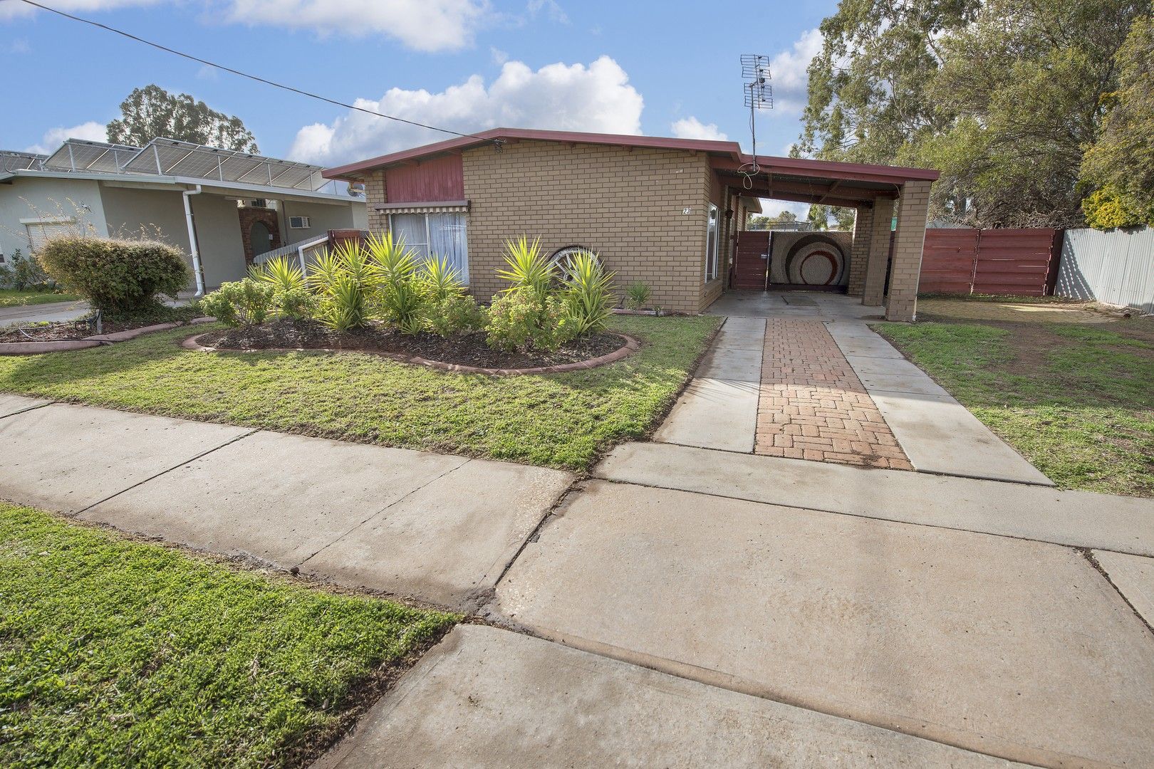 3 bedrooms House in 23 Douglas Avenue SWAN HILL VIC, 3585