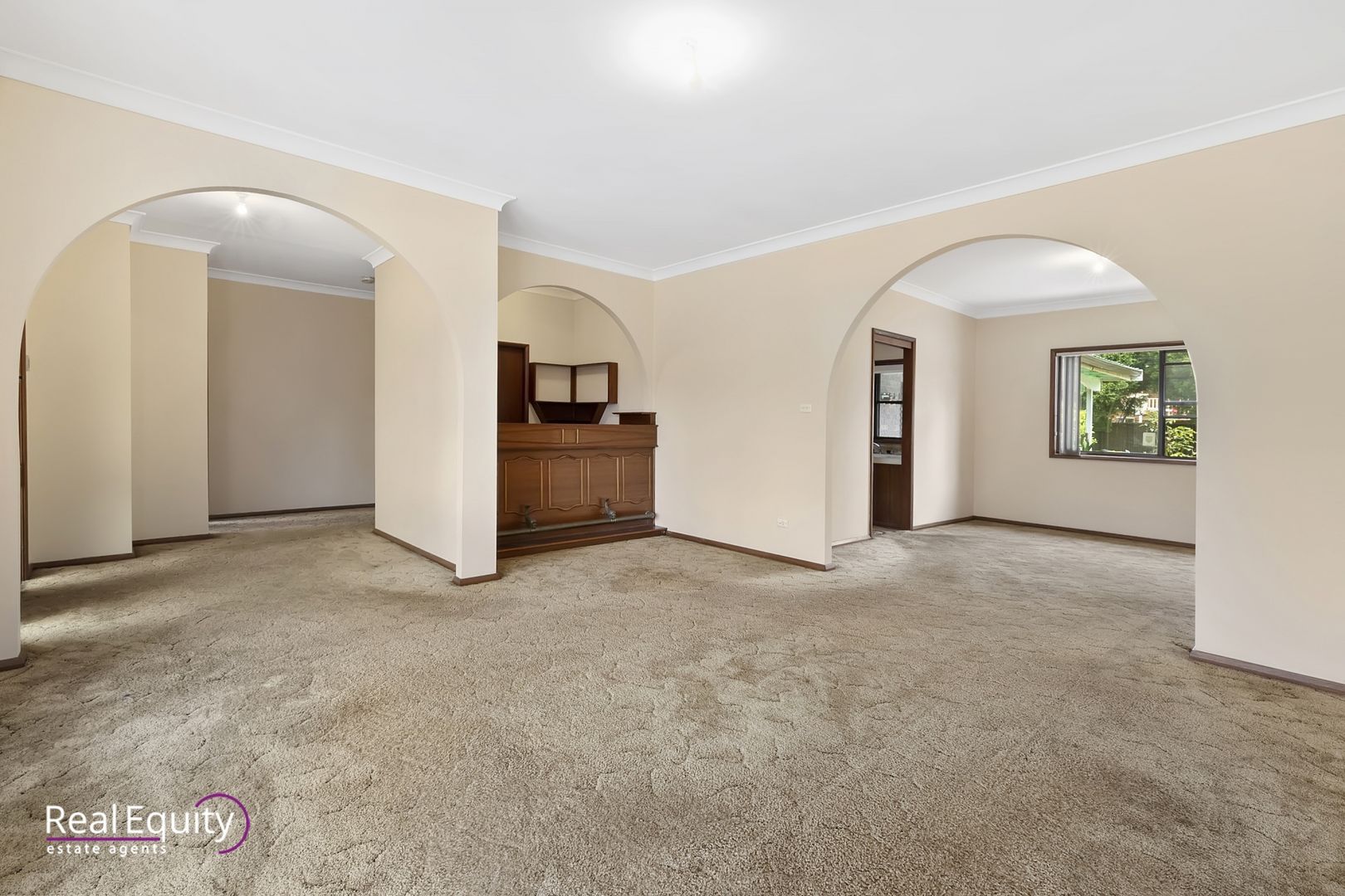 17 Nottingham Crescent, Chipping Norton NSW 2170, Image 2