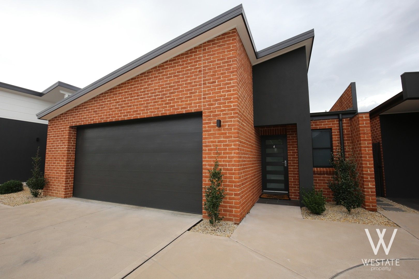 2 bedrooms Apartment / Unit / Flat in 6/135 Keppel Street BATHURST NSW, 2795