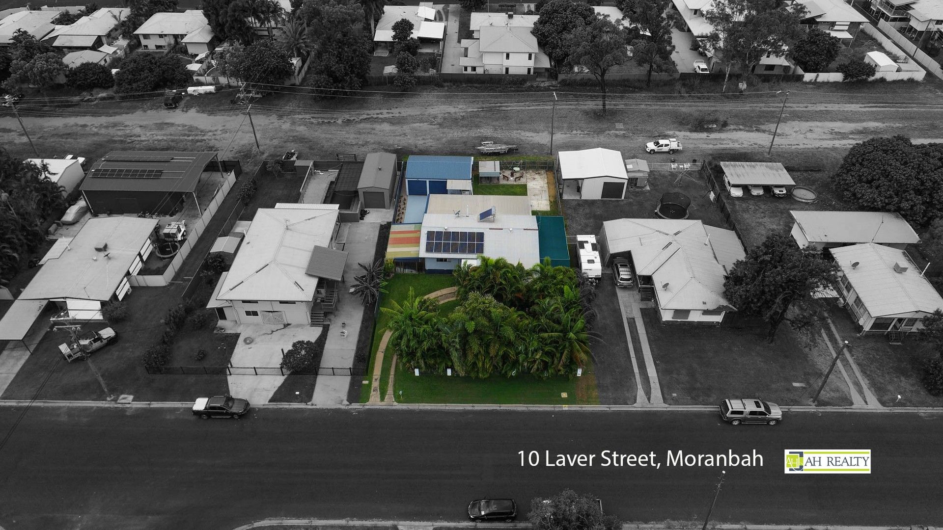 4 bedrooms House in 10 Laver Street MORANBAH QLD, 4744