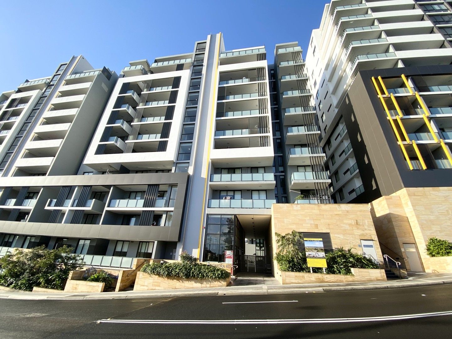 1 bedrooms Apartment / Unit / Flat in 703/14 Woniora Road HURSTVILLE NSW, 2220