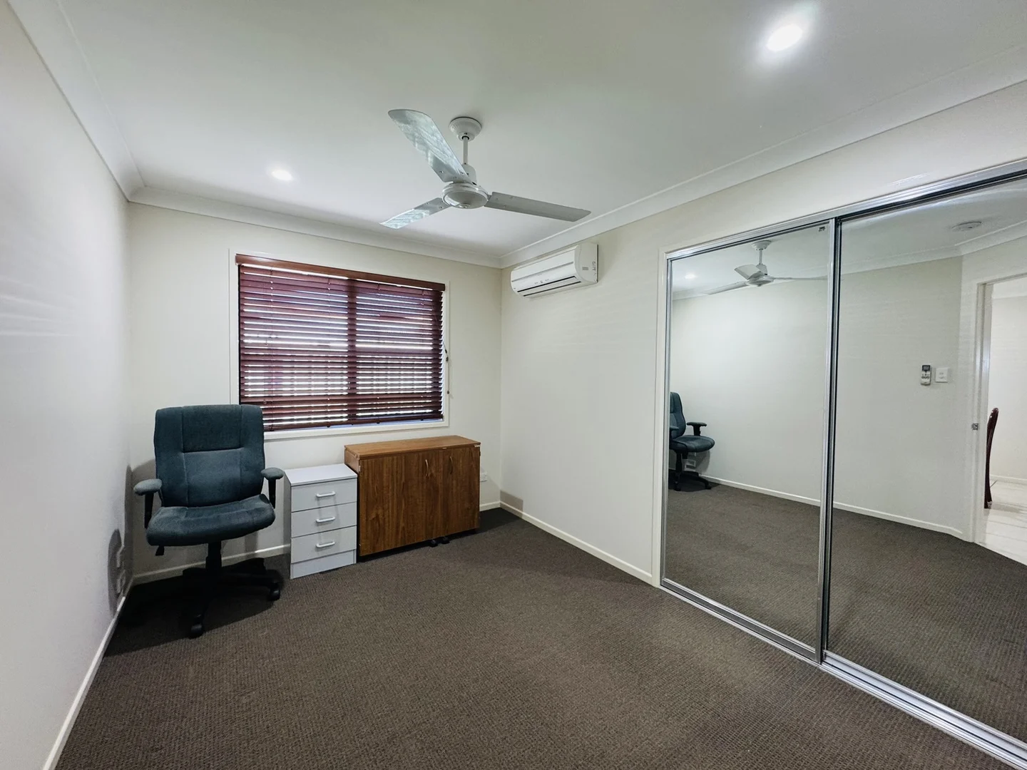 Additional image 16 of 45 UTAH Drive, Moranbah QLD 4744