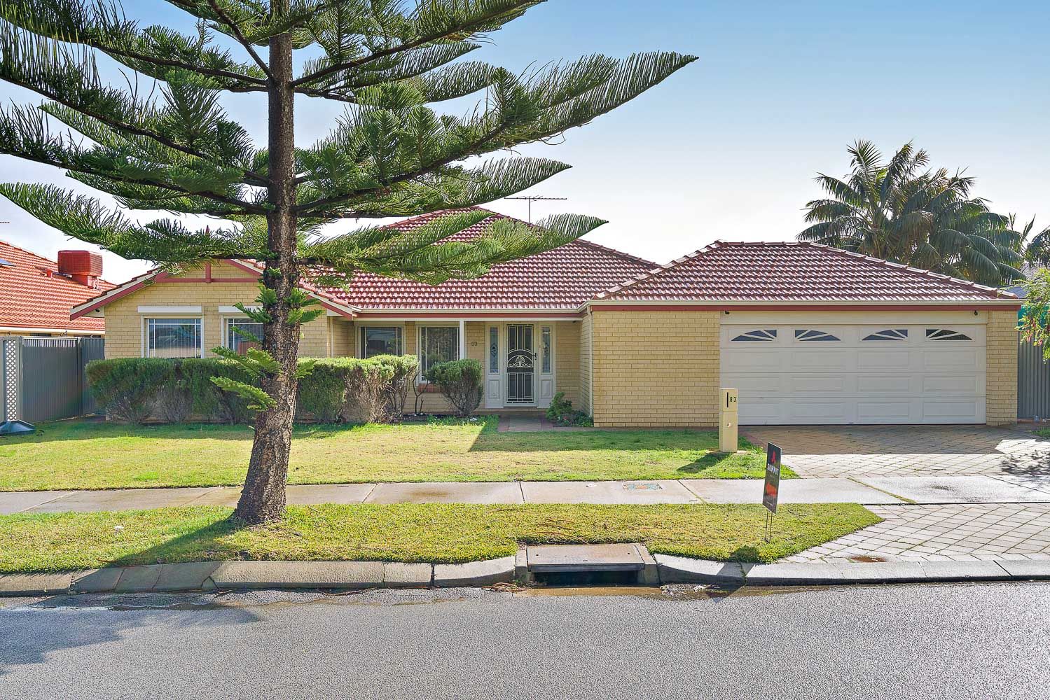 83 Harrington Waters Drive, Waikik Property History & Address