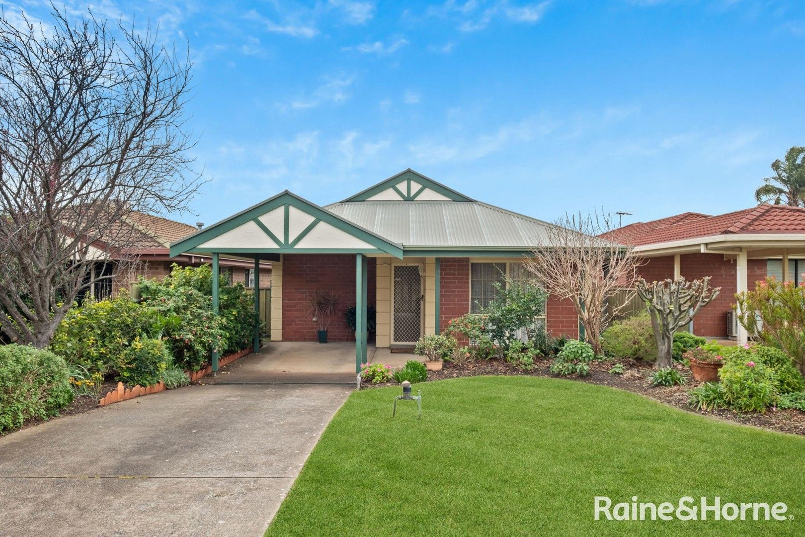 25 Champagne Crescent, Woodcroft SA 5162, Image 0