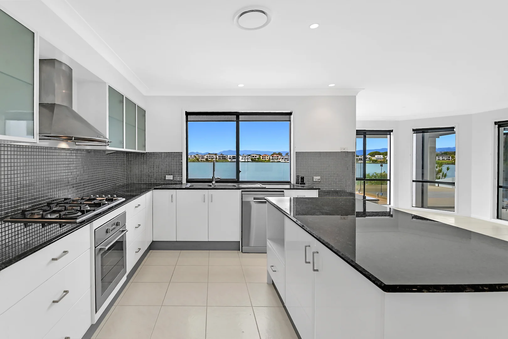 Additional image 5 of 99 Edinburgh Road, Benowa QLD 4217