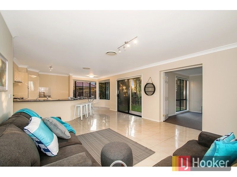 7 Eric Cooper Drive, Castle Hill NSW 2154, Image 1