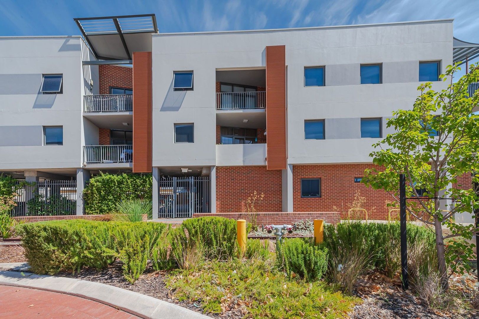 2 bedrooms Apartment / Unit / Flat in 40/5 Wallsend Road MIDLAND WA, 6056