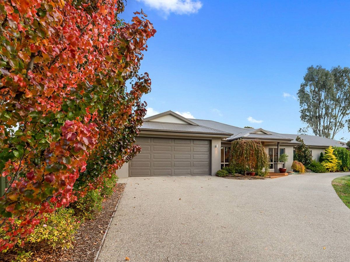 12 Village Court, Mansfield VIC 3722, Image 0