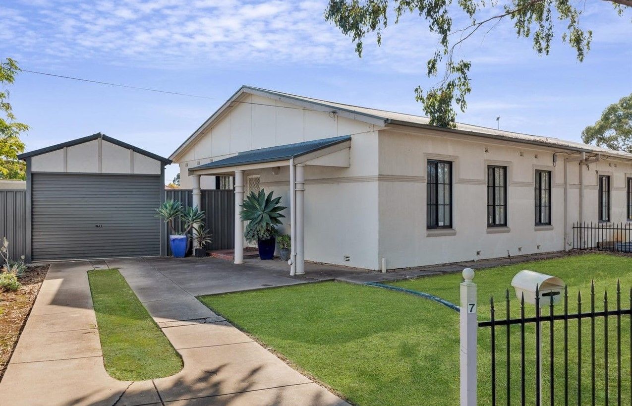 7 Grovely Avenue, Salisbury North SA 5108, Image 0