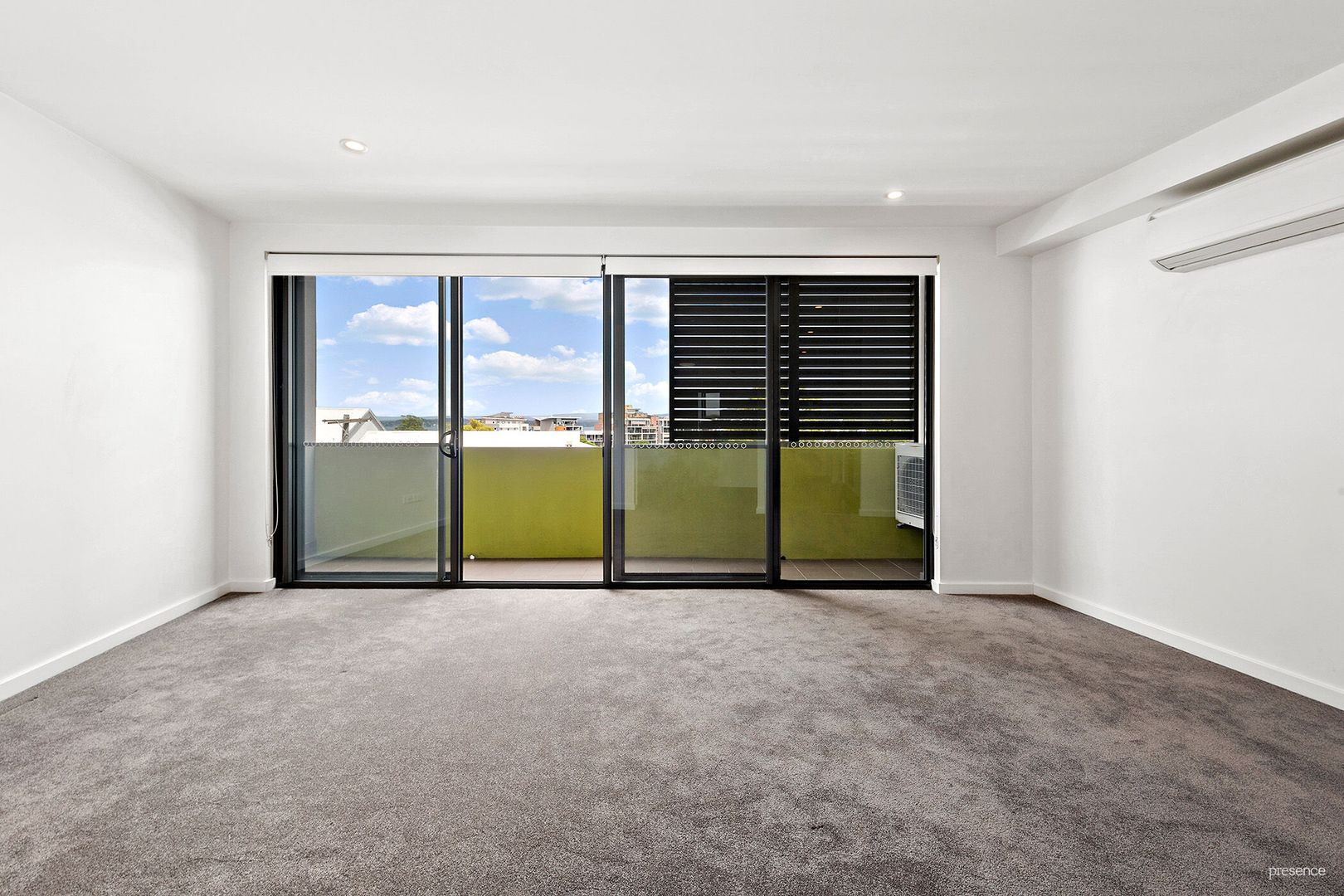 305/571 Pacific Highway, Belmont NSW 2280, Image 1
