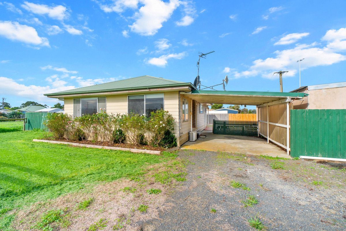 1 Pine Grove Avenue, Cowwarr VIC 3857, Image 0