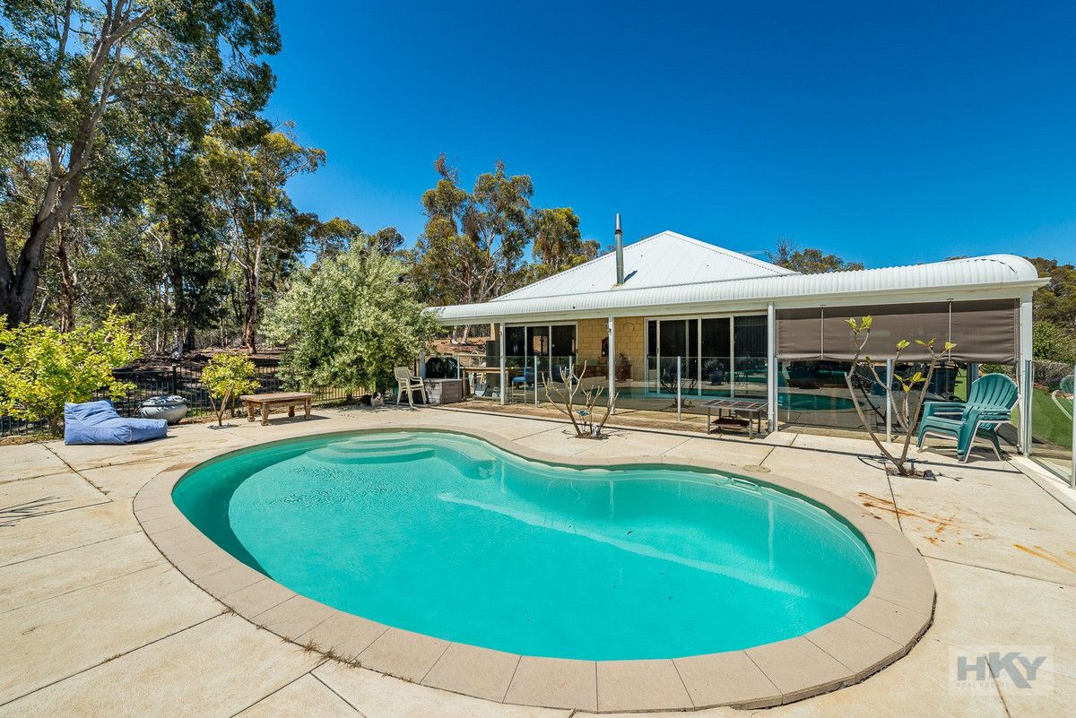 33 Alawoona Circle, Bullsbrook WA 6084, Image 0