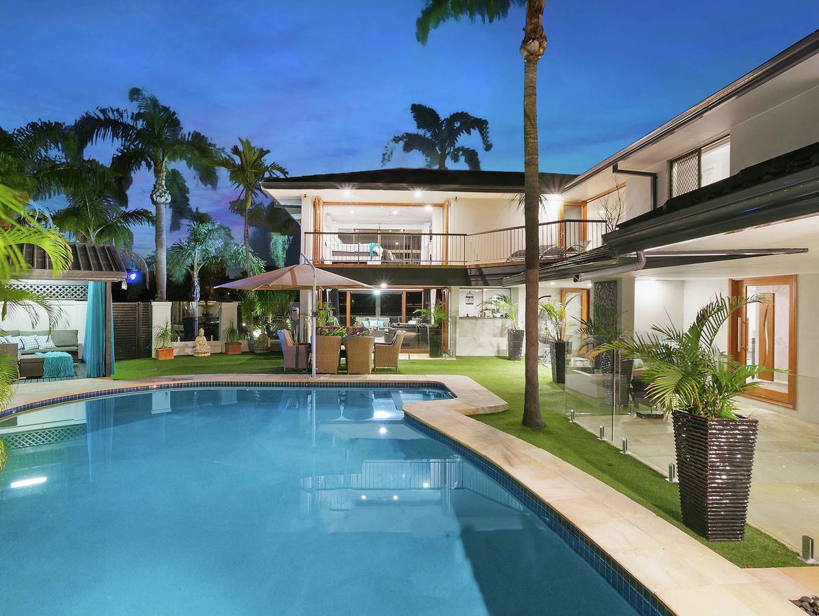 30 Bight Court, Mermaid Waters QLD 4218, Image 0