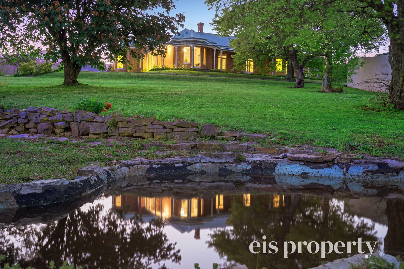 26 Elphinstone Road, Mount Stuart TAS 7000, Image 2