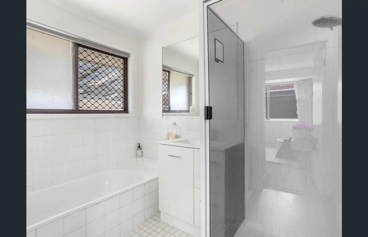 Additional image 7 of 1/216 Olsen Avenue, Arundel QLD 4214