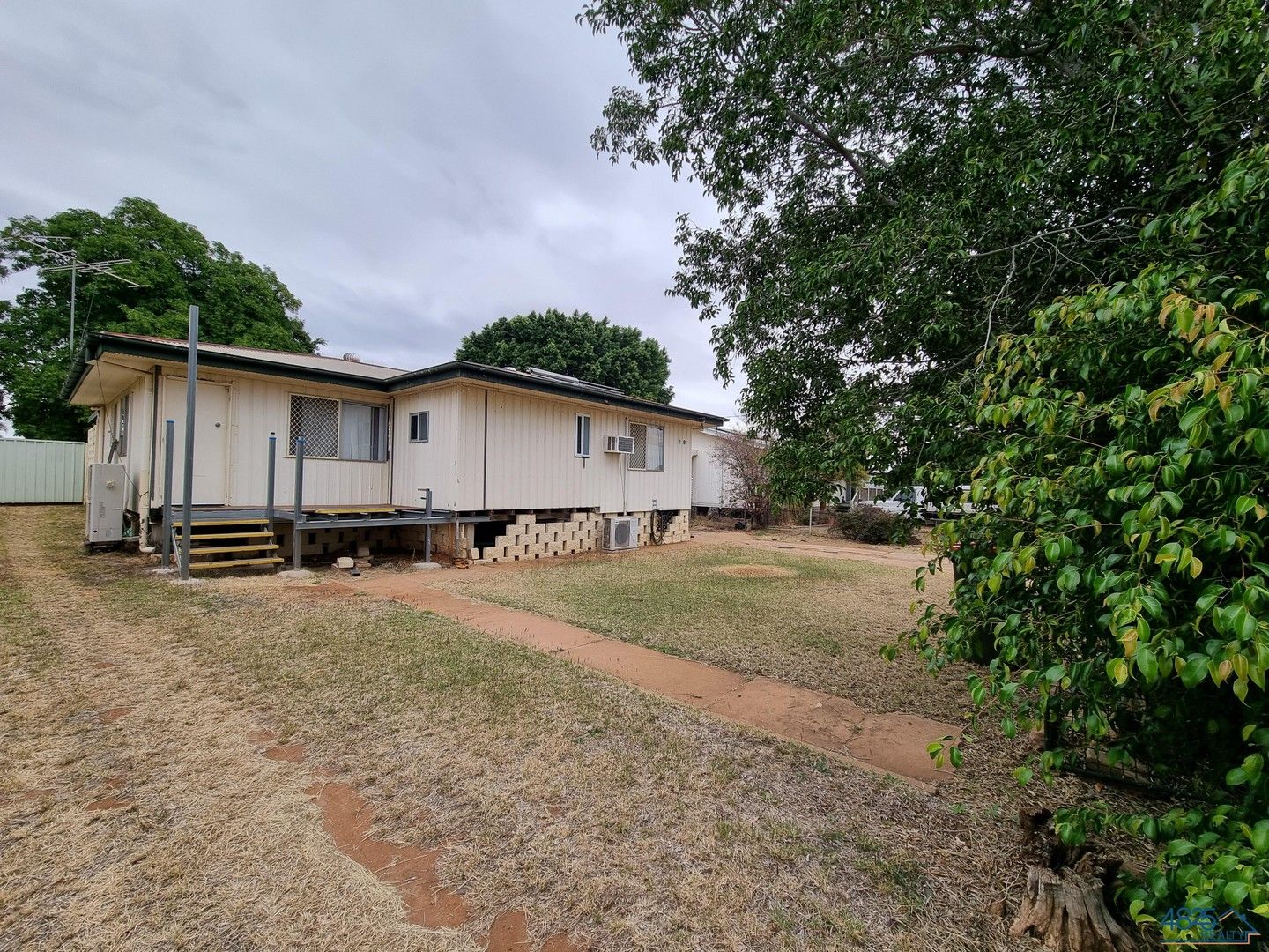 3 bedrooms House in 19 Thiess Parade MOUNT ISA QLD, 4825