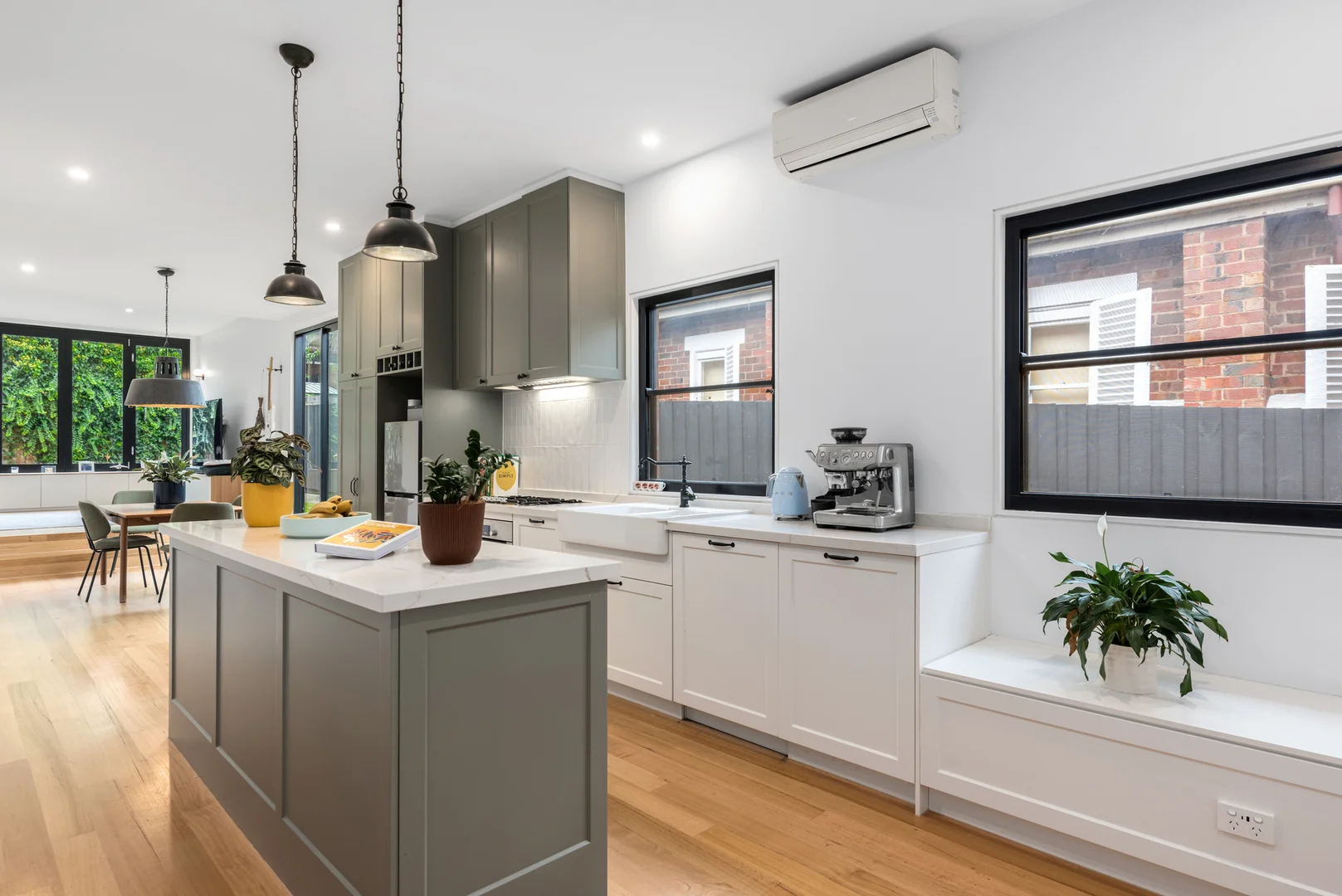 38 Grundy Grove, Pascoe Vale South VIC 3044