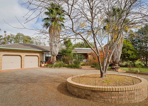 84 Moscript Street, Campbells Creek VIC 3451