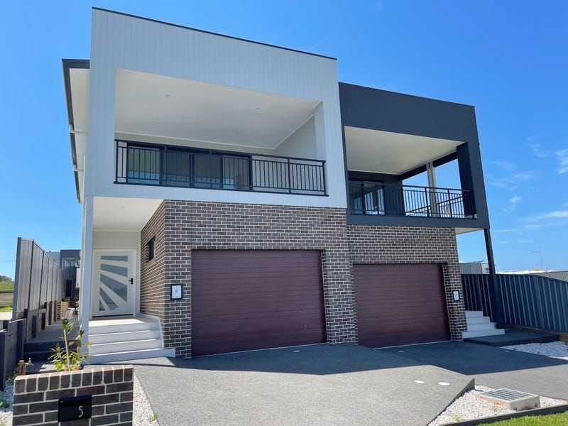 3 bedrooms Semi-Detached in 5A Nebula Way DUNMORE NSW, 2529