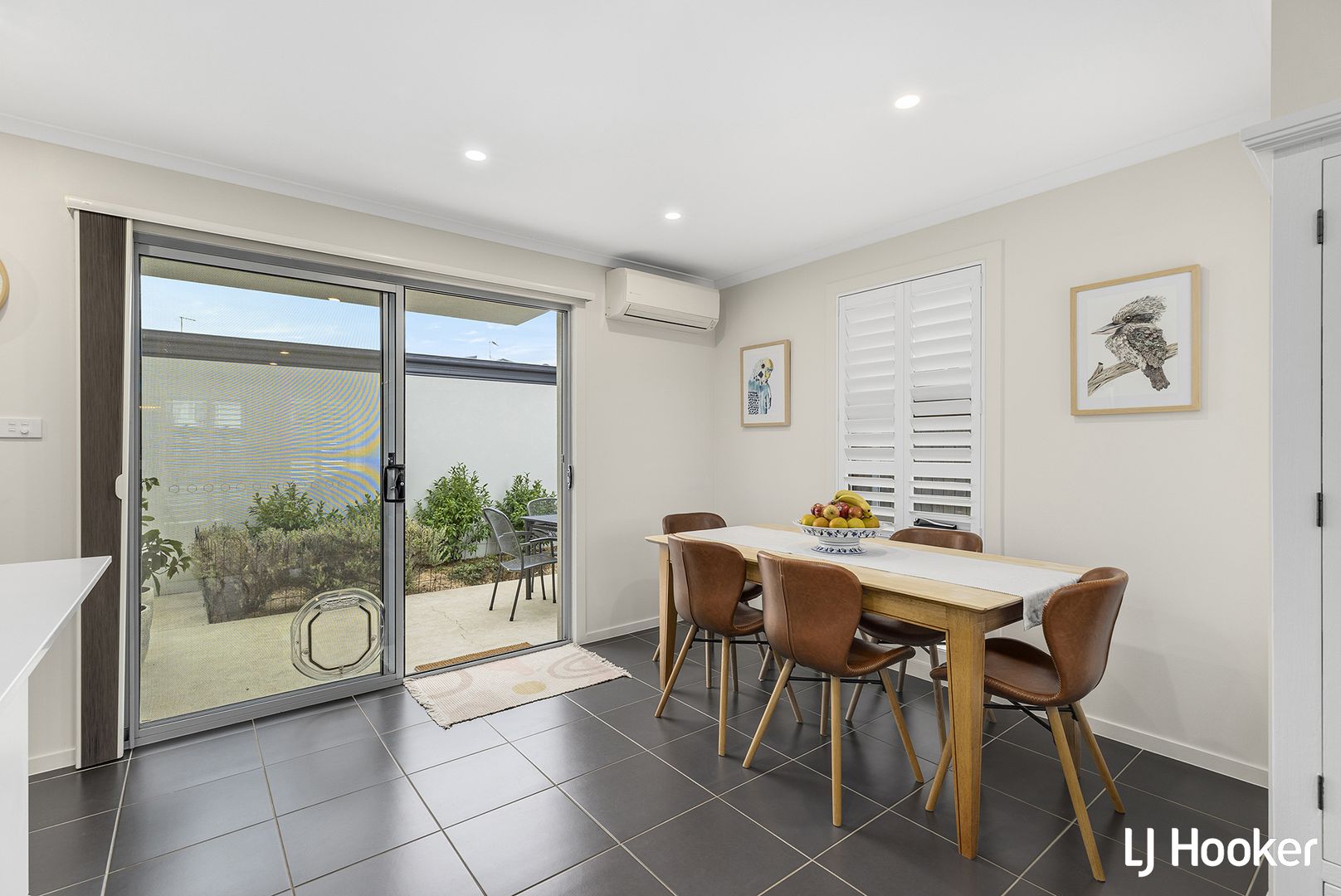 45 Cazneaux Crescent, Weston ACT 2611, Image 2