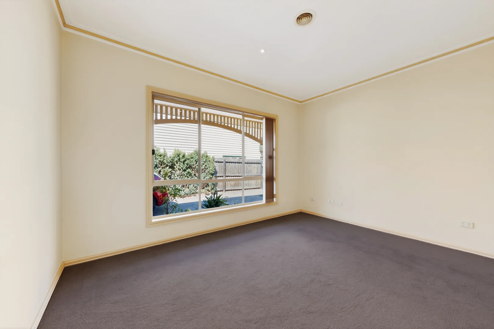 Additional image 8 of 2/128 Deakin St, Essendon VIC 3040