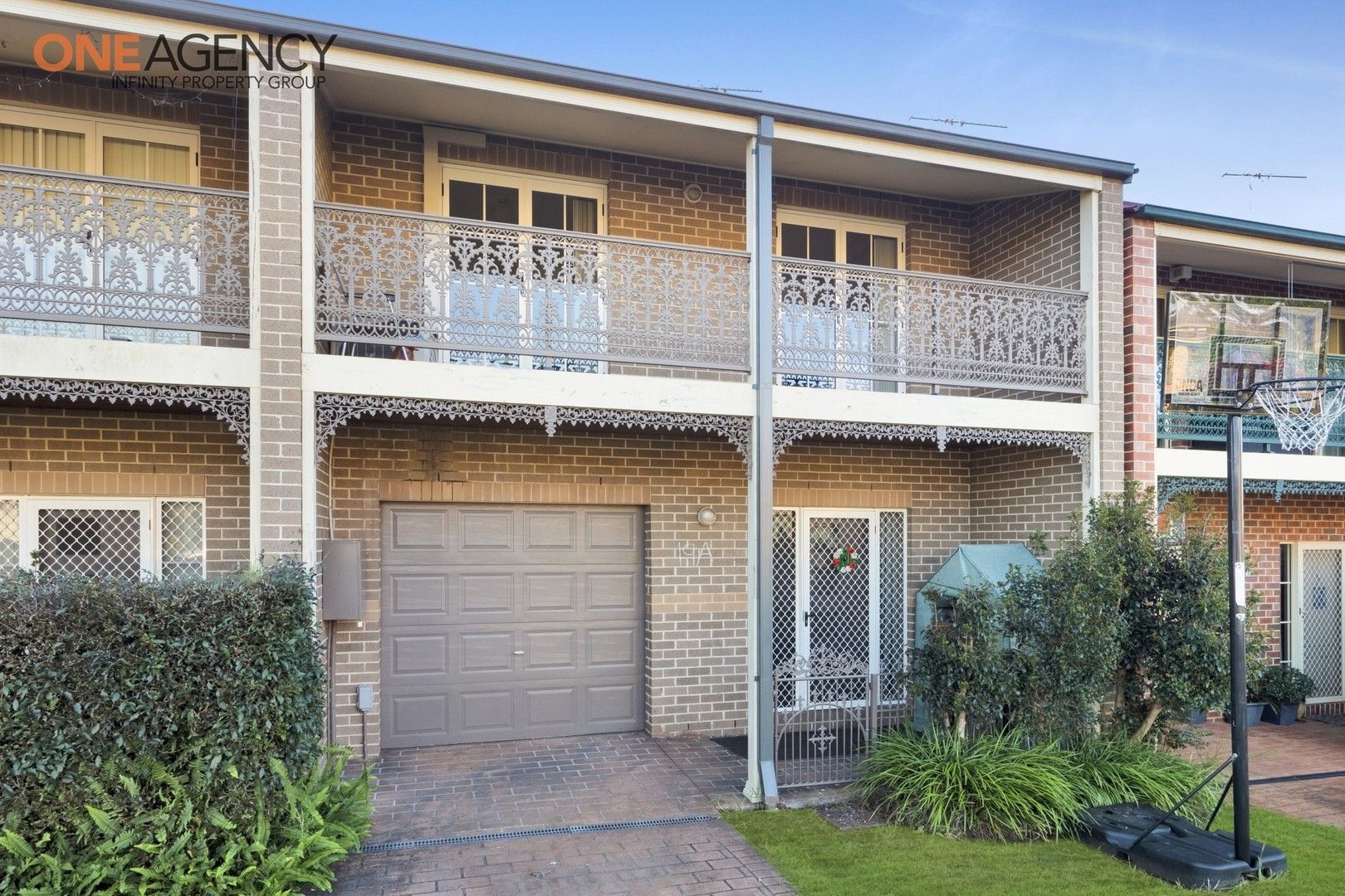 4 bedrooms Townhouse in 19A Brenda Street INGLEBURN NSW, 2565