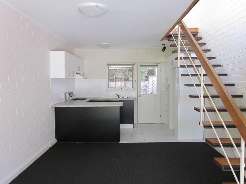 1 bedrooms Townhouse in 8/27 Locksley Road IVANHOE VIC, 3079