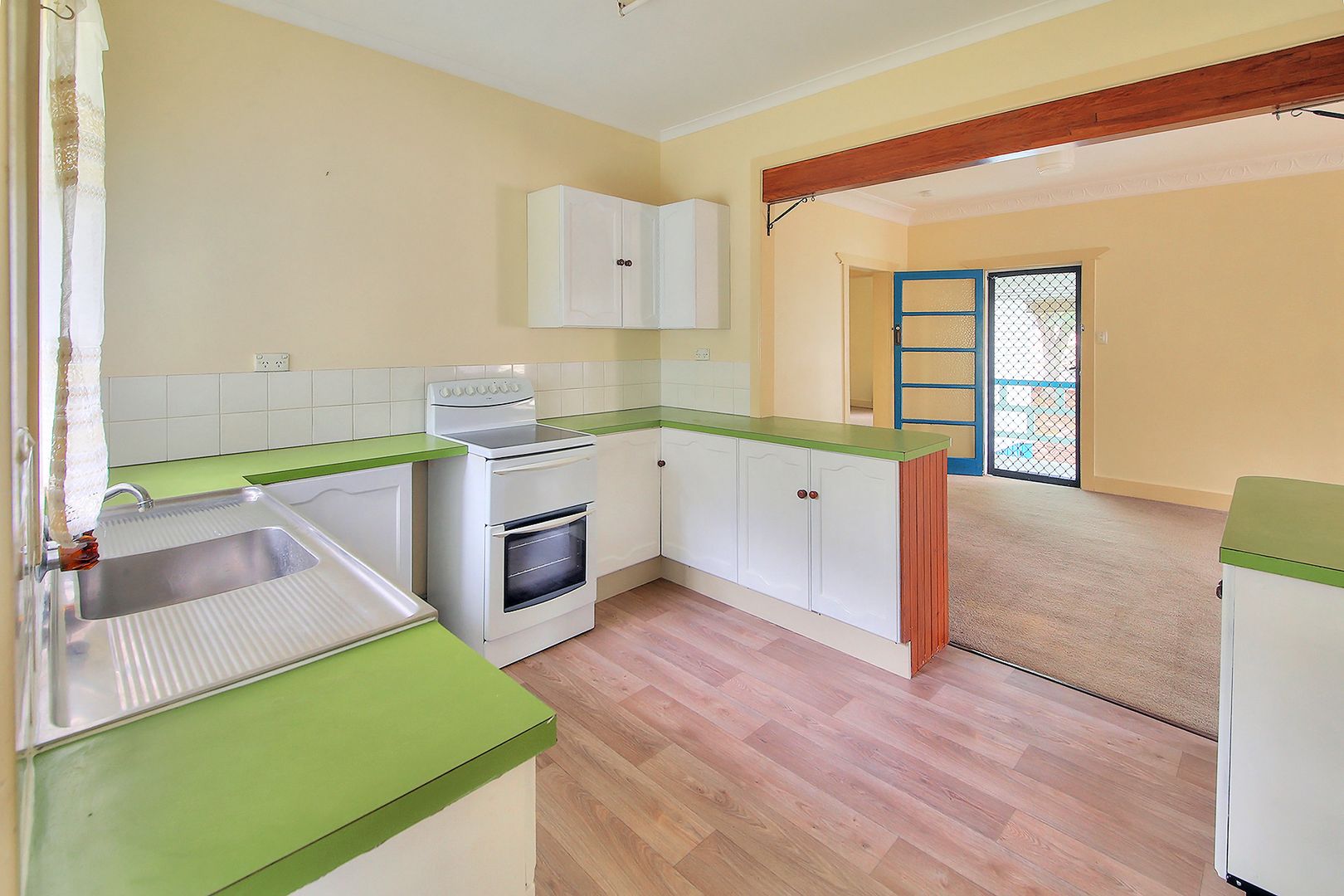 28 Bothwell St, Mount Gravatt East QLD 4122 House For Rent 500