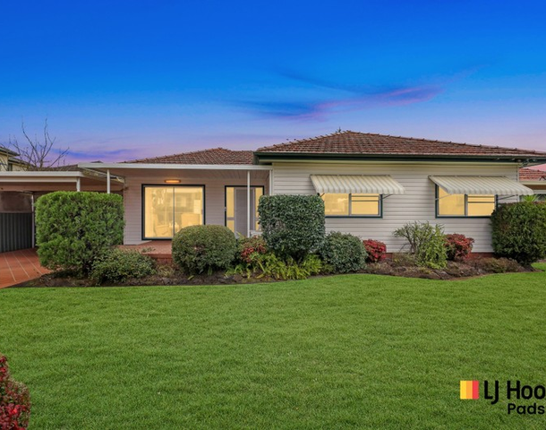 22 Kerrie Crescent, Panania NSW 2213