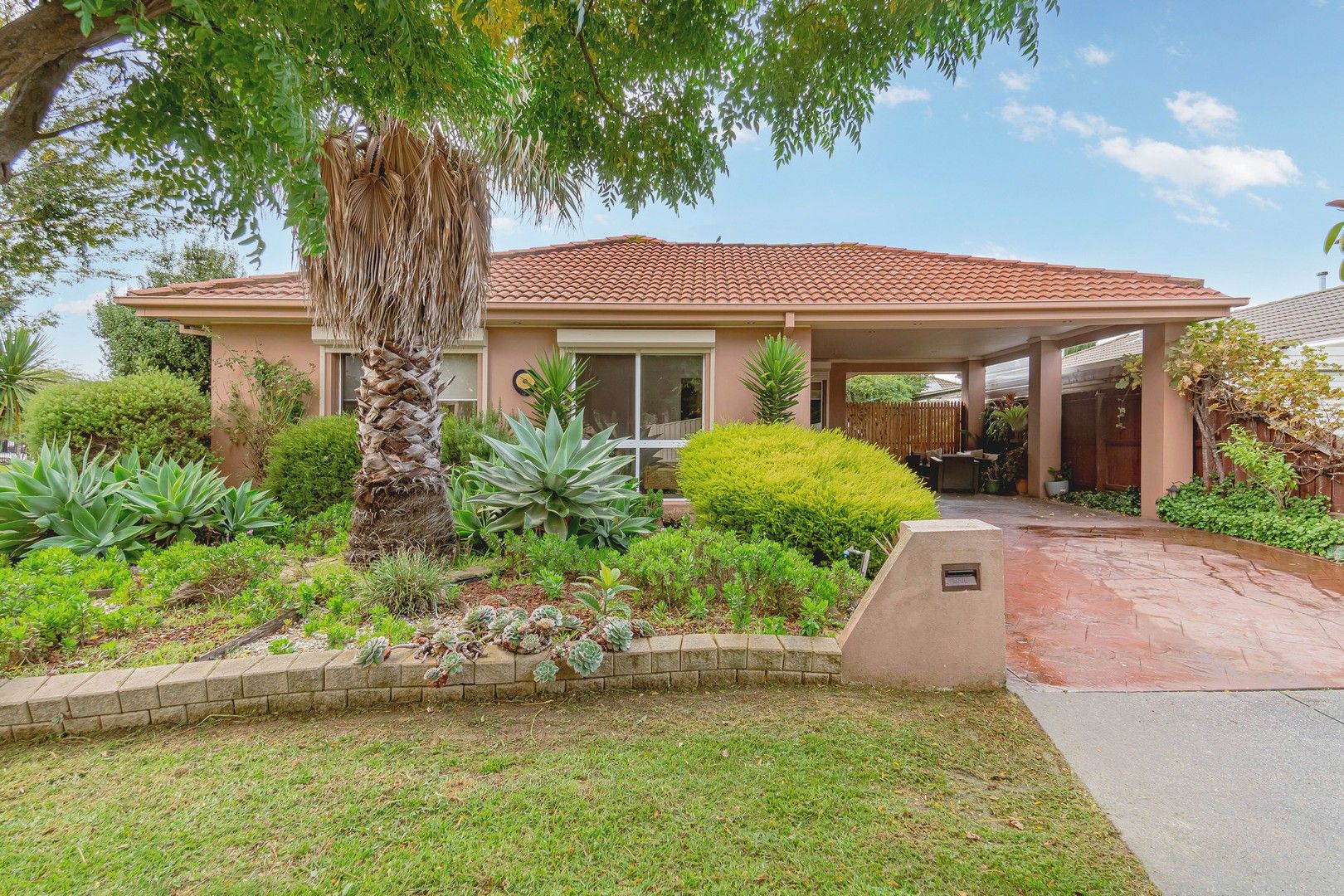 28 Havilland Drive, Roxburgh Park VIC 3064 Domain