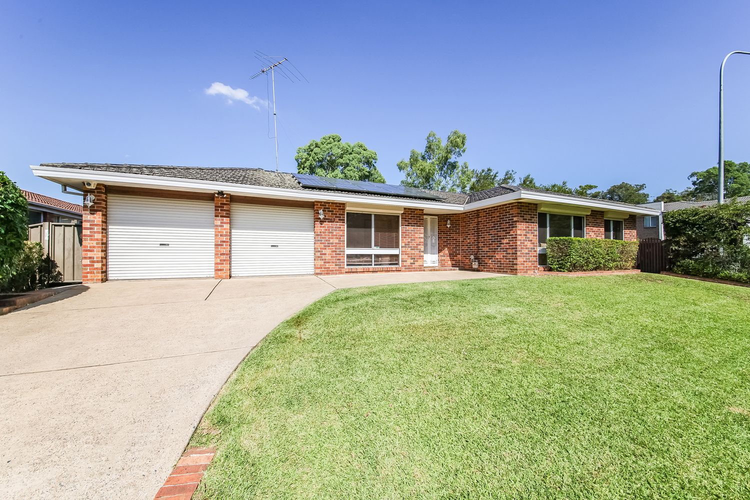 82 The Parkway, Bradbury NSW 2560, Image 0