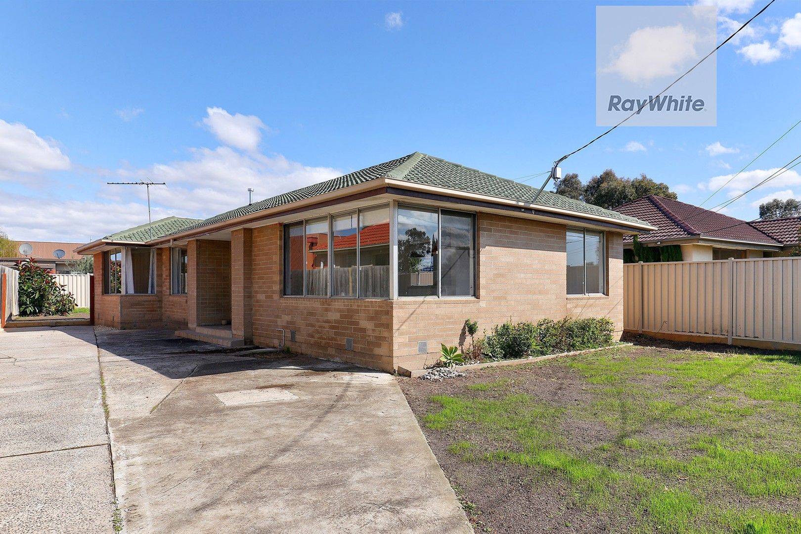 3 bedrooms House in 17 Payne Street GLADSTONE PARK VIC, 3043