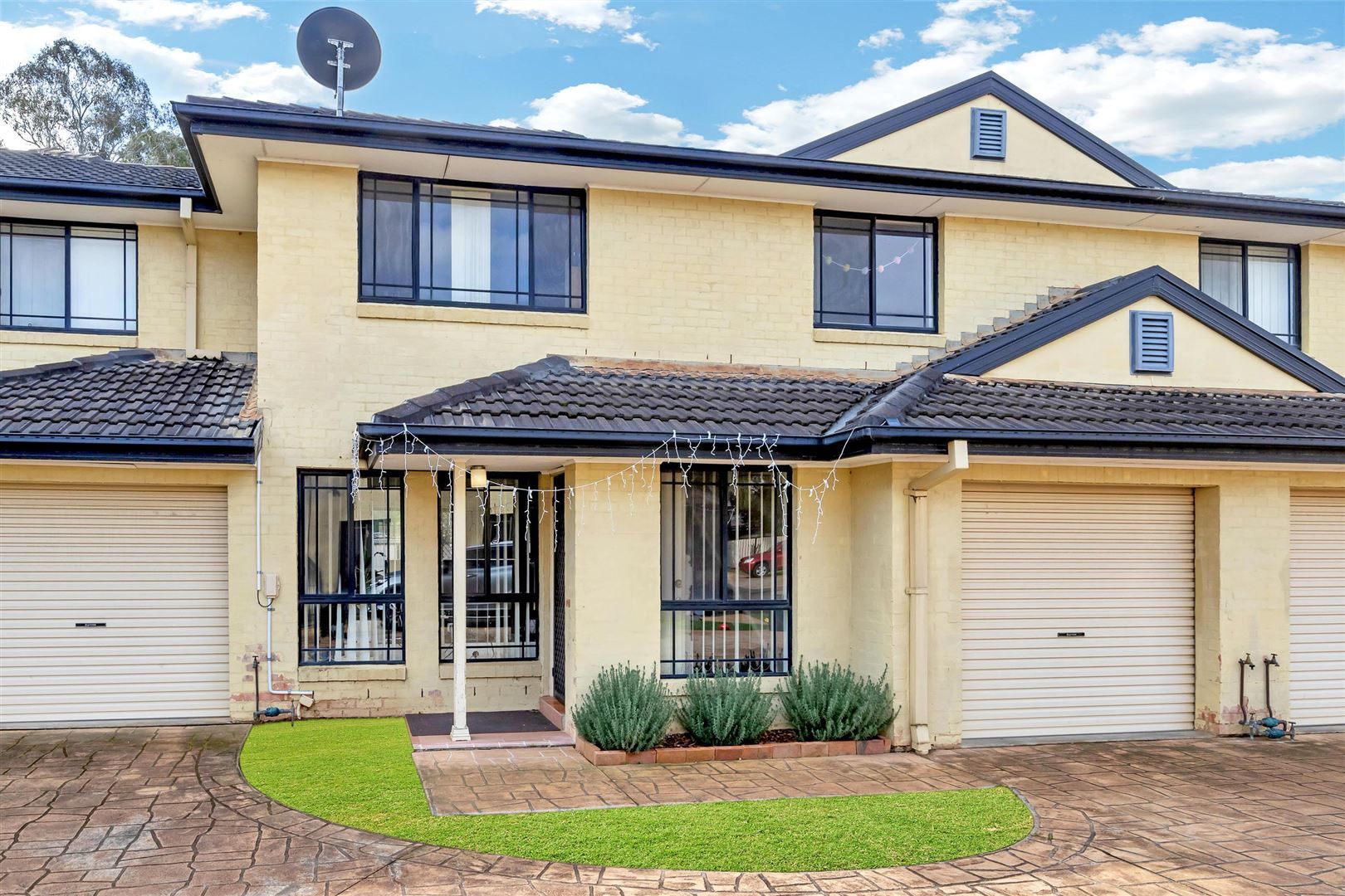 11/4 Nolan Place, Seven Hills NSW 2147, Image 0