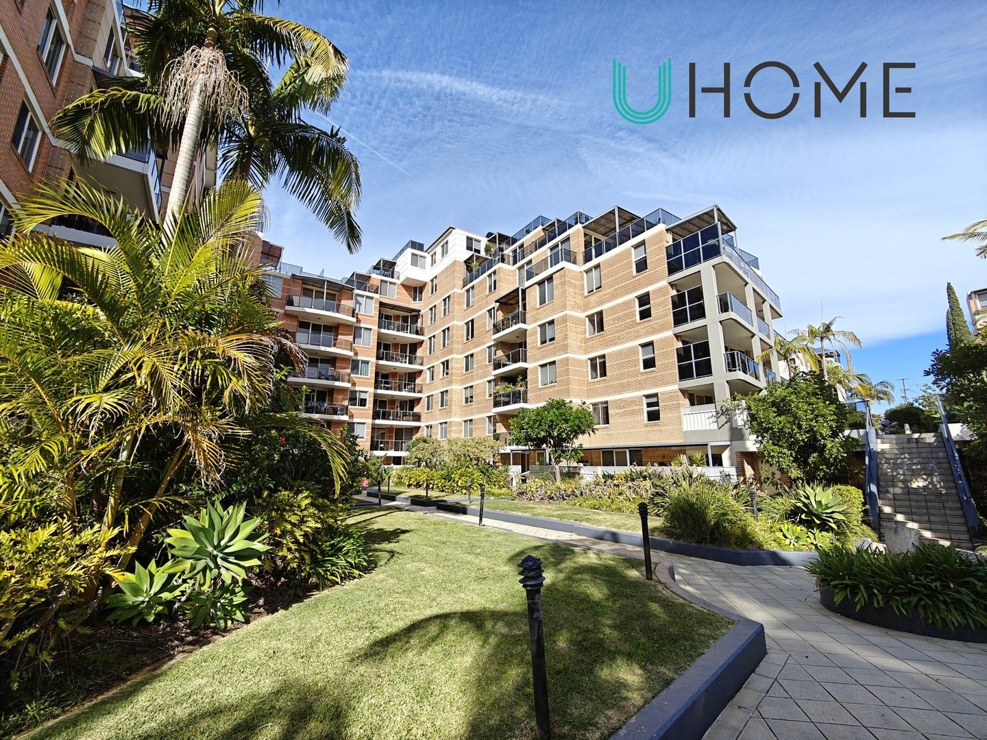 3 bedrooms Apartment / Unit / Flat in 93/95 Bonar Street WOLLI CREEK NSW, 2205