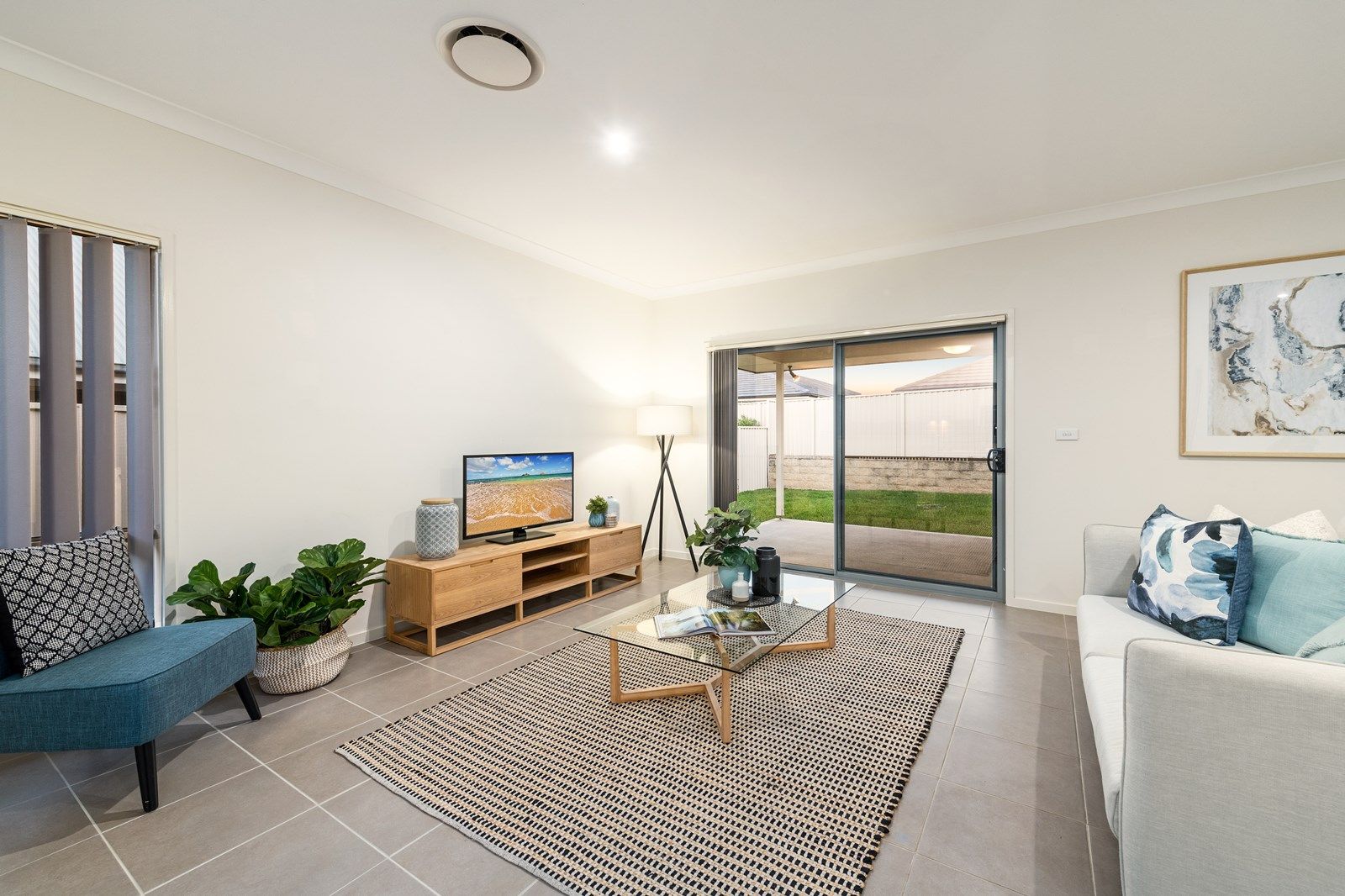 8 Ashby Street, Oran Park NSW 2570, Image 2