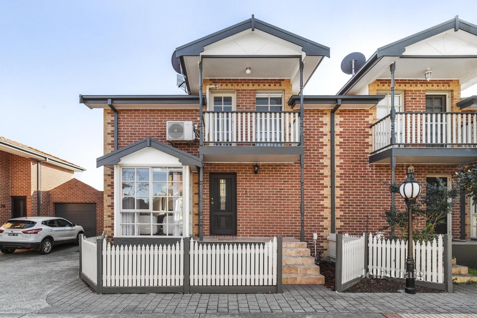 3 bedrooms Townhouse in 27A St David Street NORTHCOTE VIC, 3070