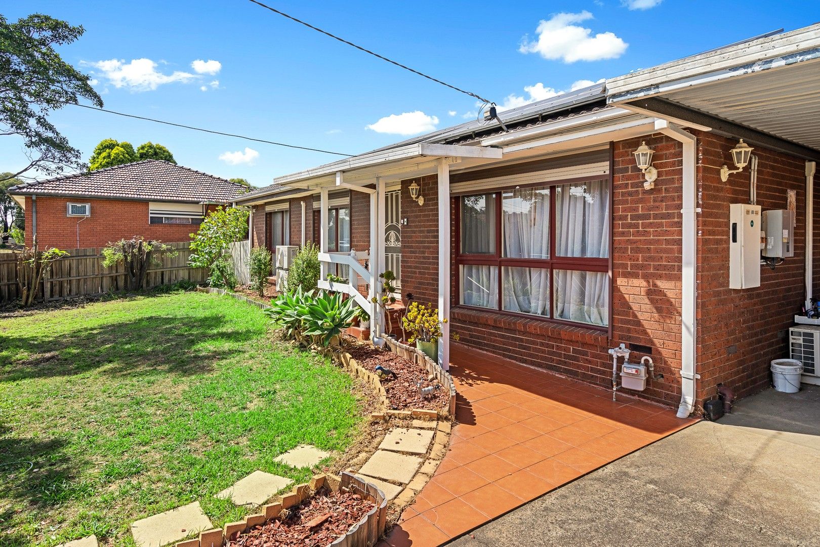 3 bedrooms House in 13 Newhaven Street THOMASTOWN VIC, 3074