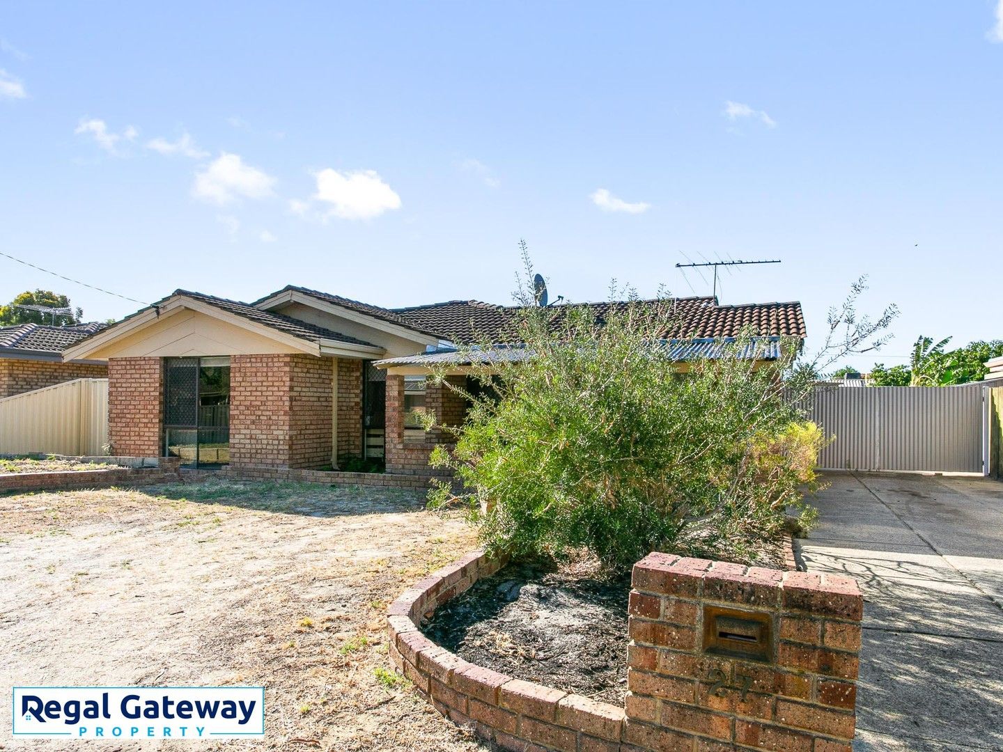 27 Trevallyn Gardens, South Lake WA 6164, Image 0