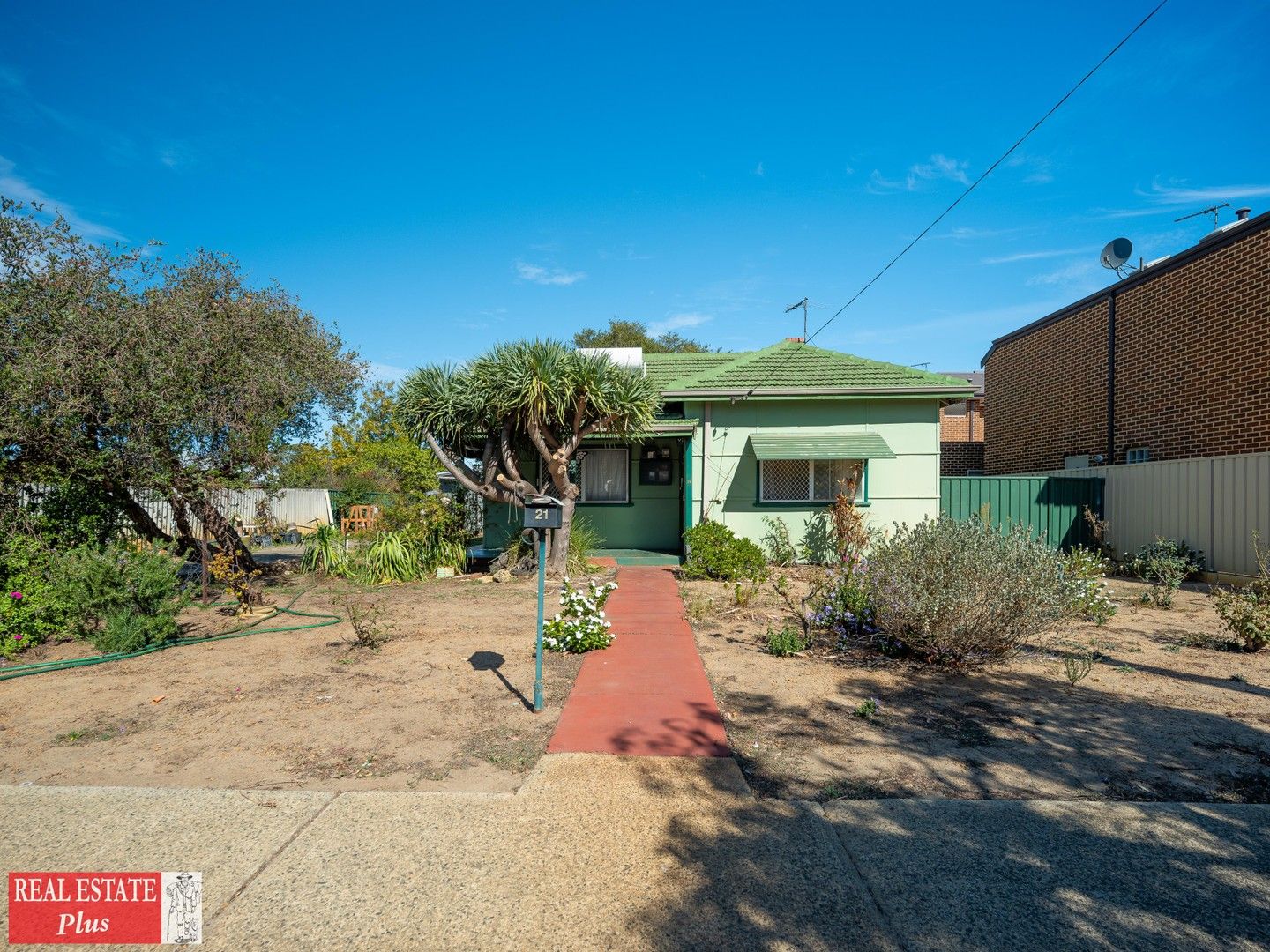 House in 21 North Street, MIDLAND WA, 6056