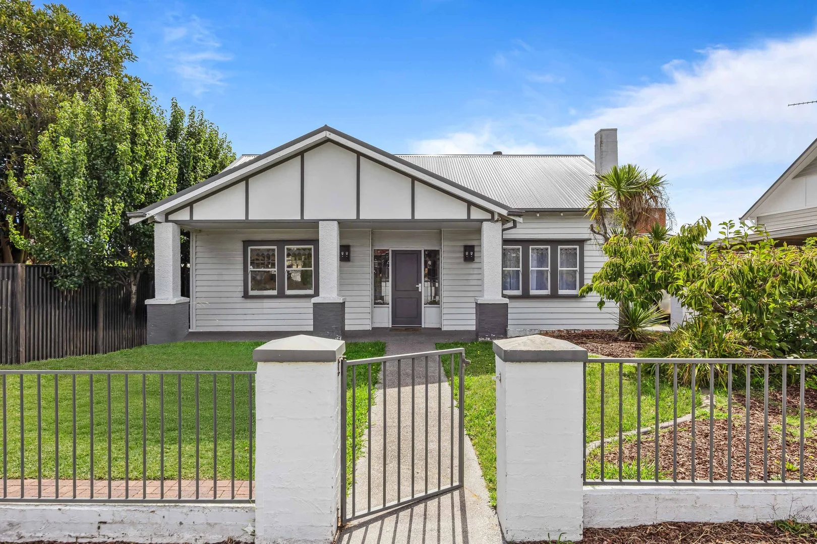 1106 Gregory Street, Lake Wendouree VIC 3350