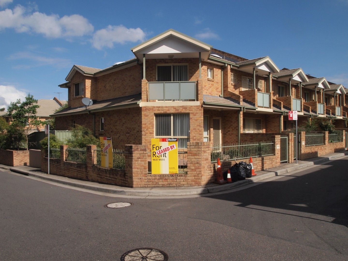 2 bedrooms Townhouse in 11/1-9 Eleanor Street ROSEHILL NSW, 2142