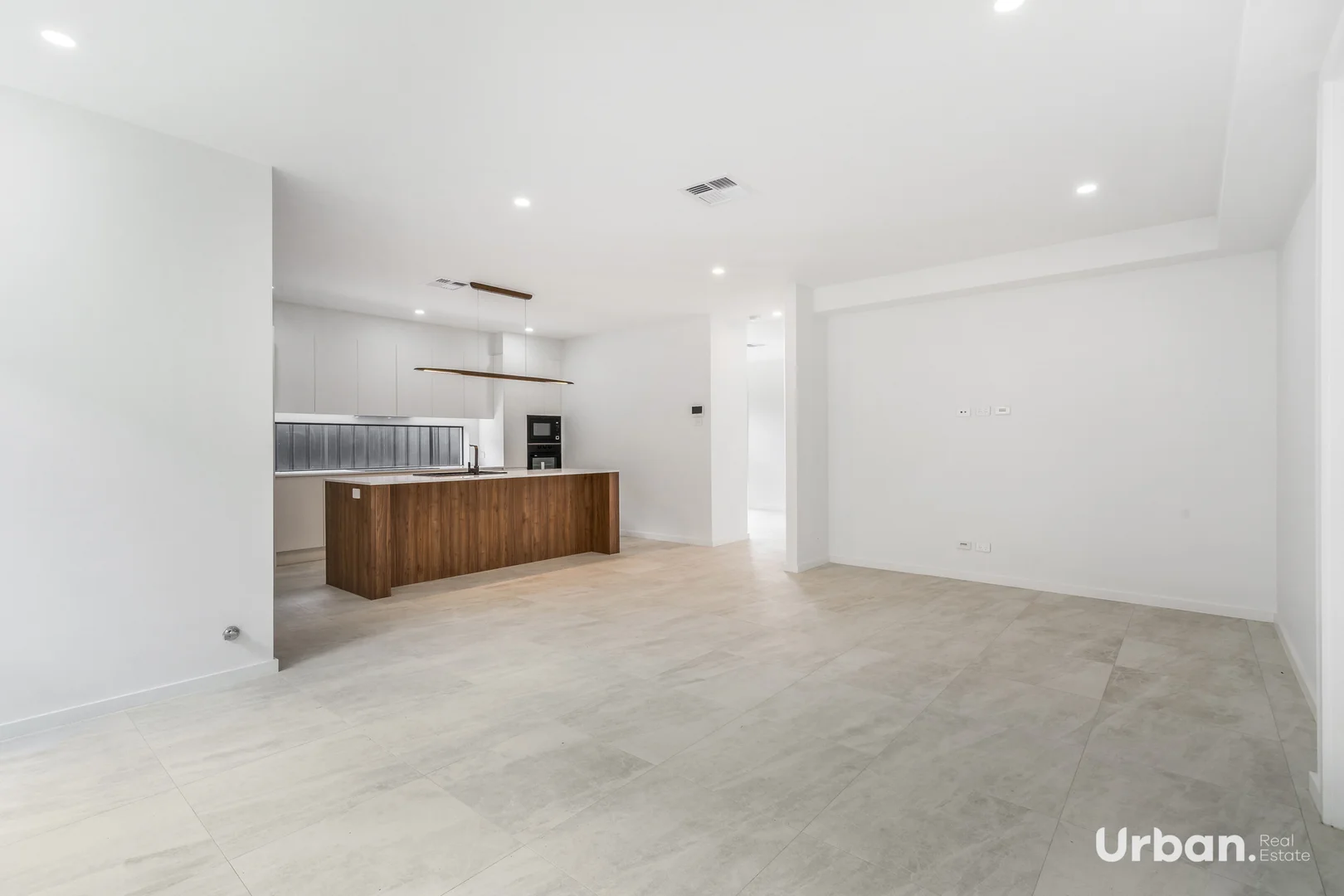 Additional image 5 of 73 Bluebell Crescent, Spring Farm NSW 2570