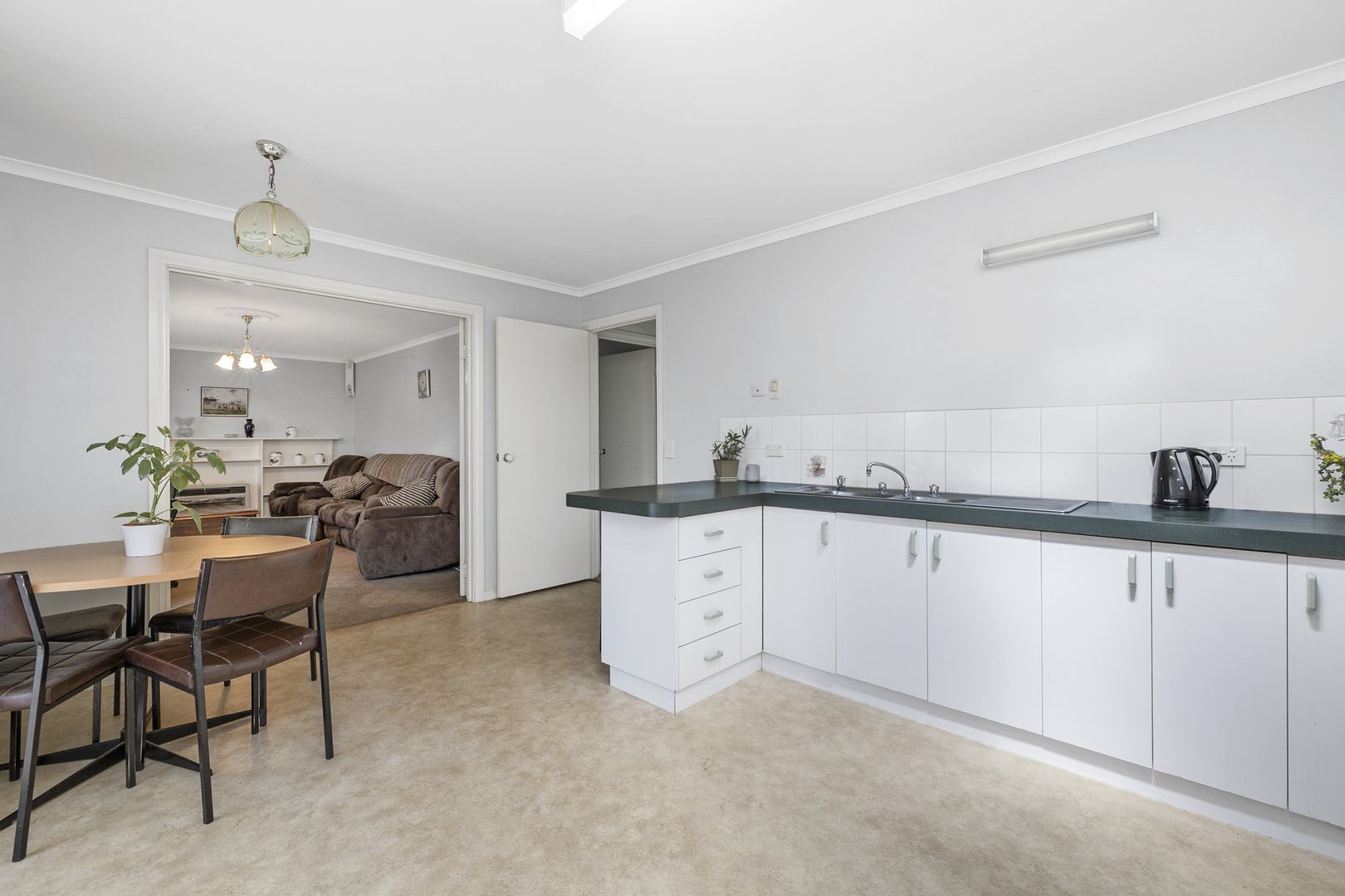 2/240 Lal Lal Street, Canadian VIC 3350, Image 1