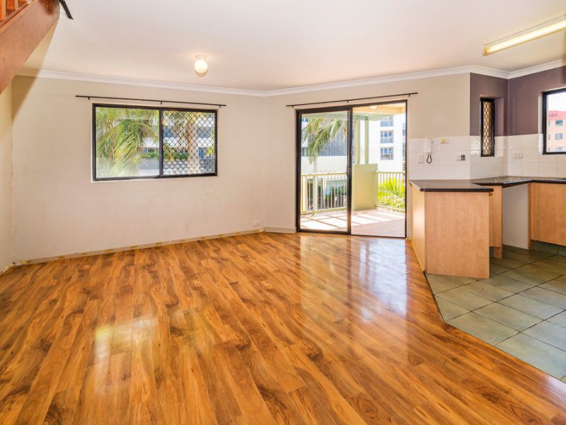7/6 White Street, Southport QLD 4215