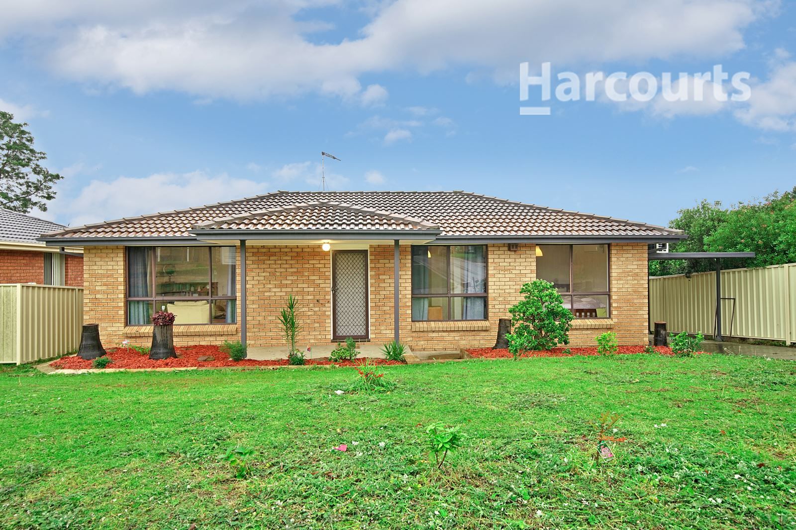 5 Larapinta Crescent, St Helens Park NSW 2560, Image 0