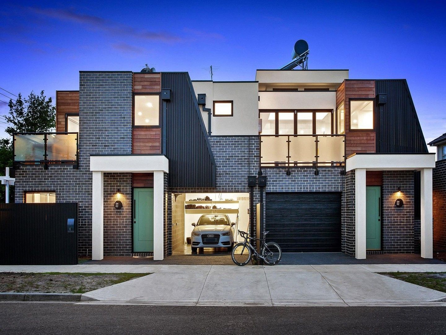 2 bedrooms Townhouse in 102 Wilmoth Street THORNBURY VIC, 3071