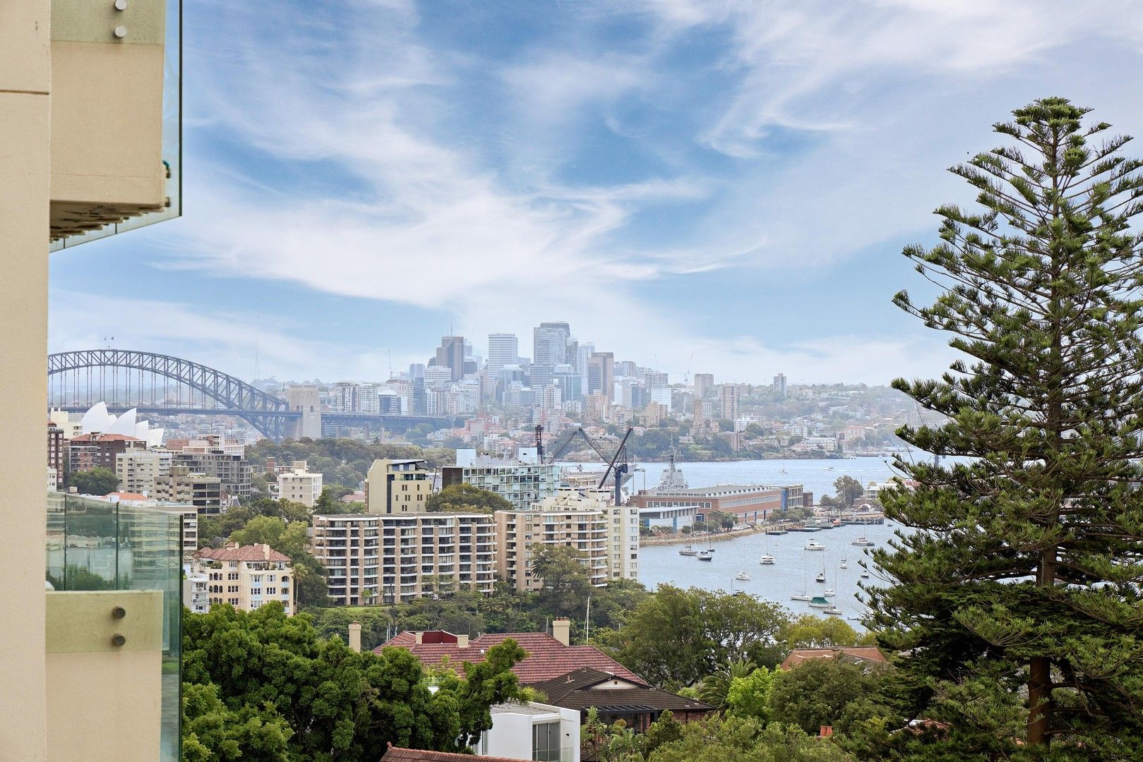 1 bedrooms Apartment / Unit / Flat in 10D/3-17 darling point rd DARLING POINT NSW, 2027